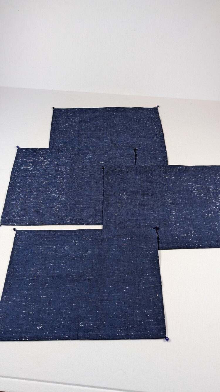 Crate and Barrel Blue Sparkle Placemats Set of 4 Woven Navy Table Decor